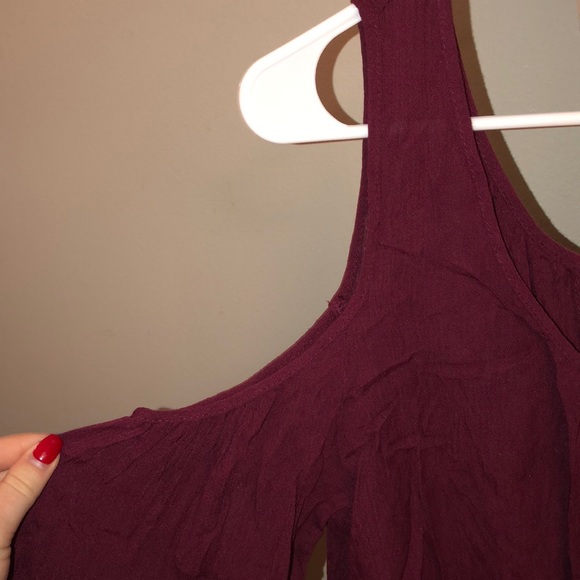 Maroon Open Shoulder Blouse - Picture 4 of 4